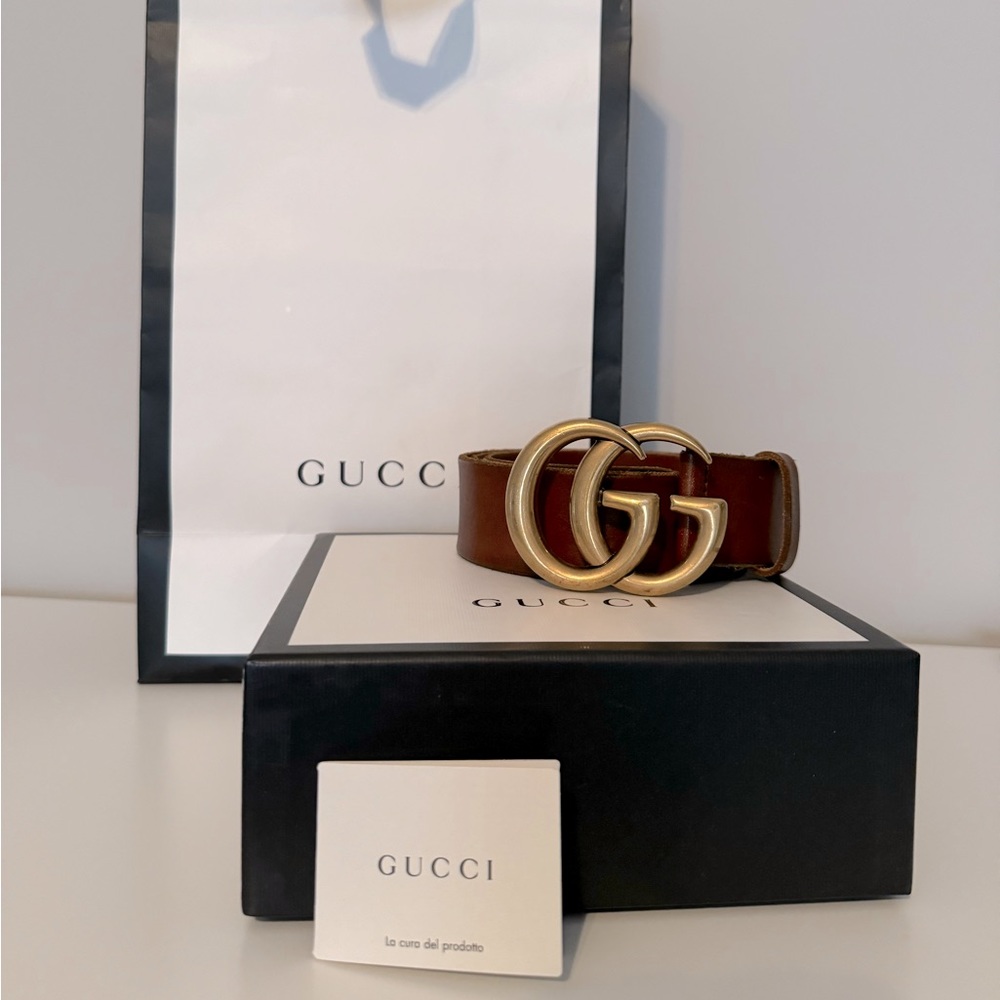 USED 2018 LEATHER BELT WITH DOUBLE G BUCKLE IN BROWN AND GOLD